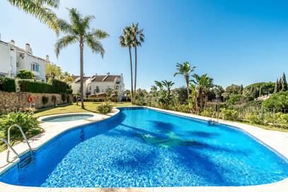 Ekskluzywny przestronny dom pieszo do Puente Romano