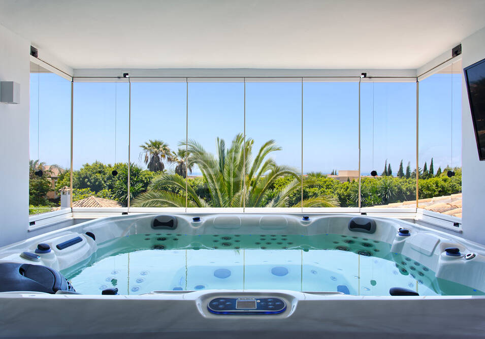 Ein modernes andalusisches Wellness-Anwesen in Sierra Blanca, Goldene Meile von Marbella