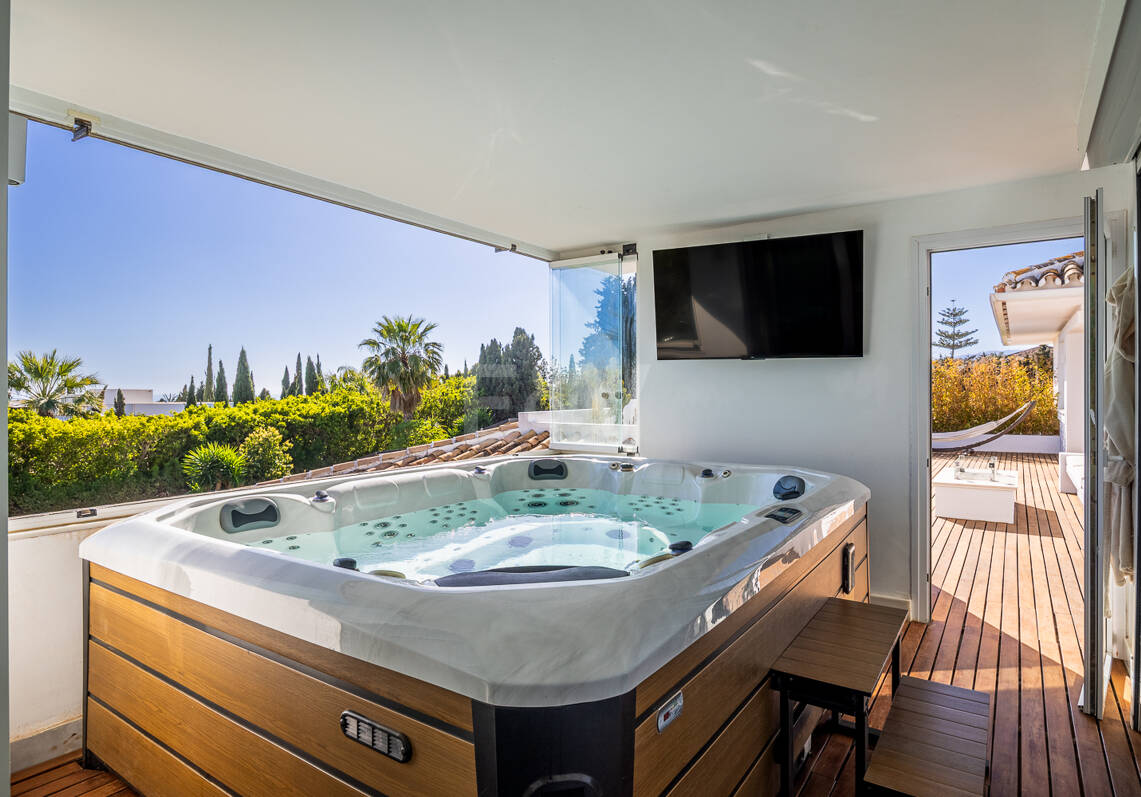 Ein modernes andalusisches Wellness-Anwesen in Sierra Blanca, Goldene Meile von Marbella