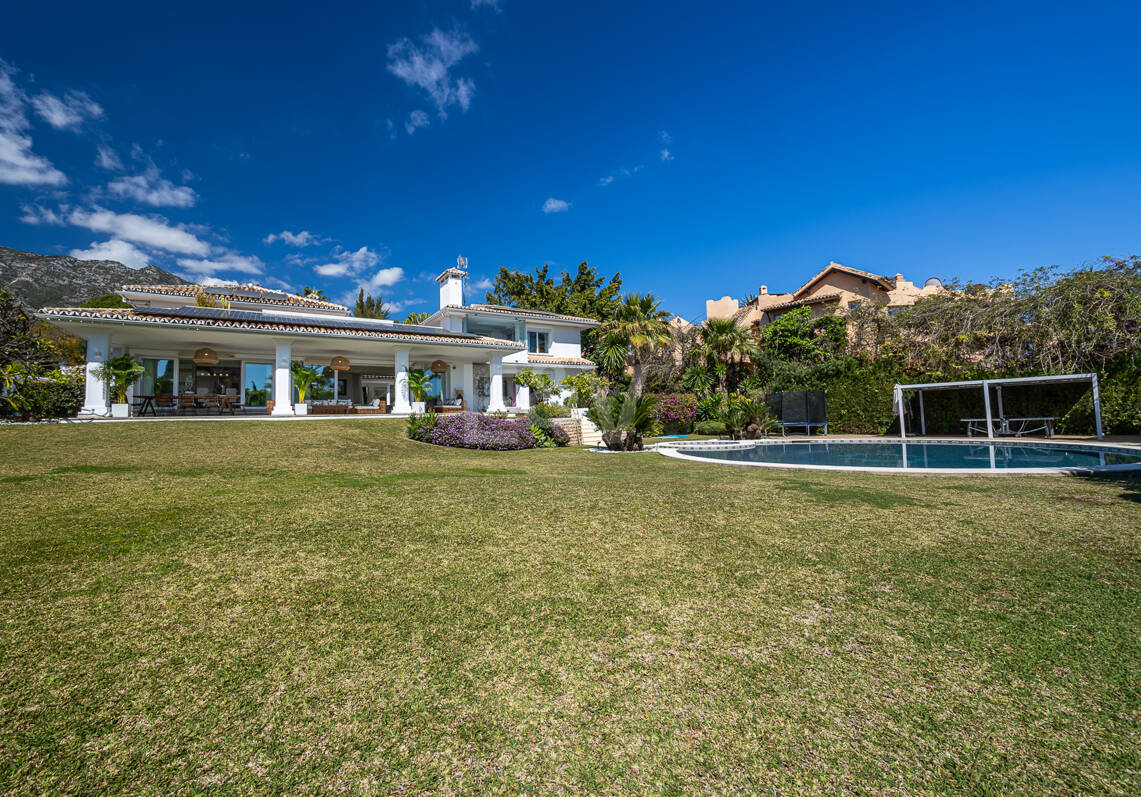 Ein modernes andalusisches Wellness-Anwesen in Sierra Blanca, Goldene Meile von Marbella