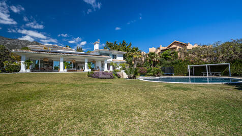 Una finca de bienestar andaluza contemporánea en Sierra Blanca, Milla de Oro de Marbella