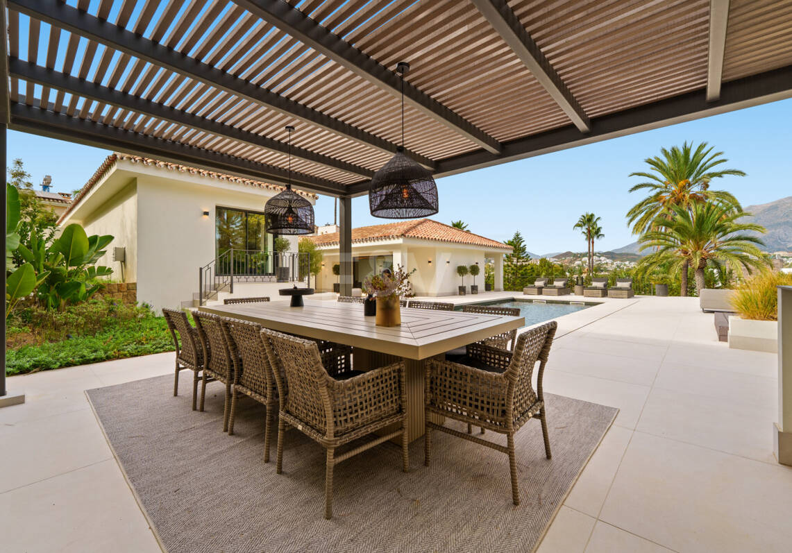 Ein Fünf-Zimmer-Meisterwerk im Golf Valley, Las Brisas