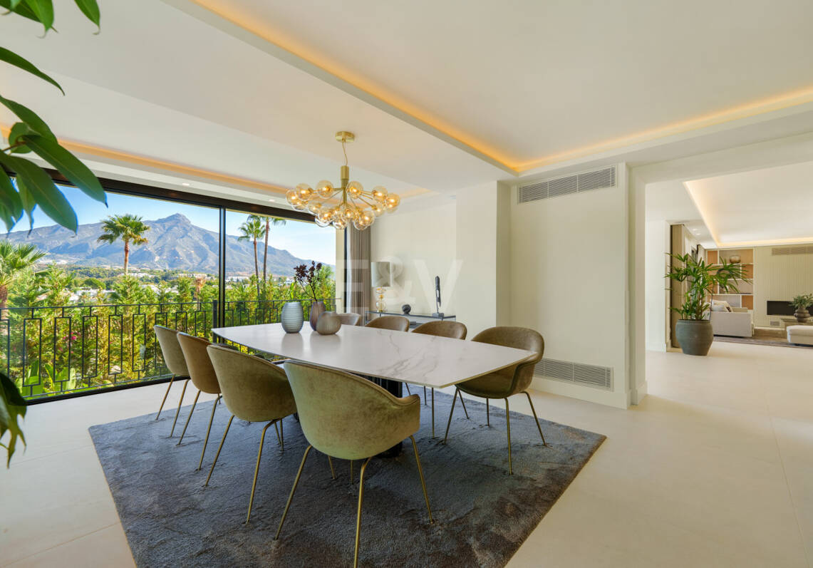 Ein Fünf-Zimmer-Meisterwerk im Golf Valley, Las Brisas