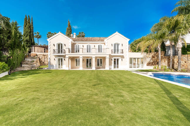 Villa till salu i Nueva Andalucia, Marbella