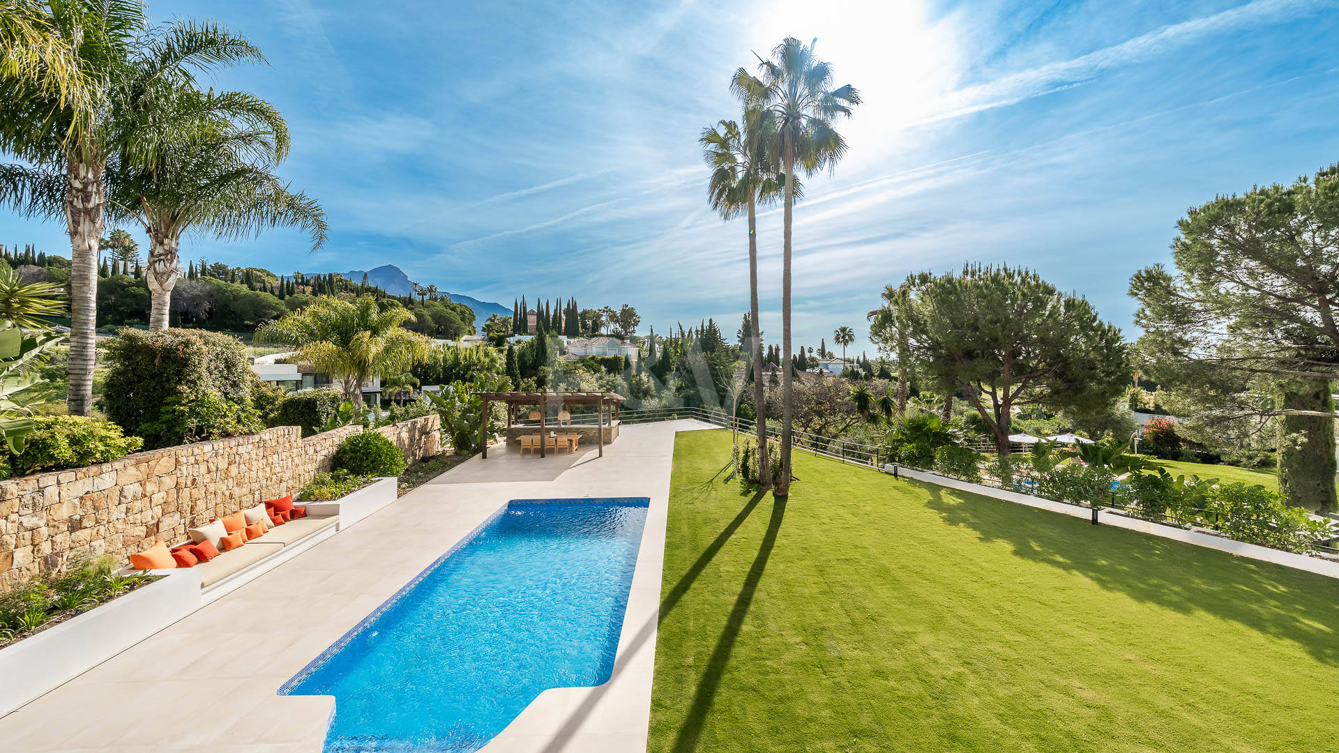 Villa till salu i Nueva Andalucia, Marbella