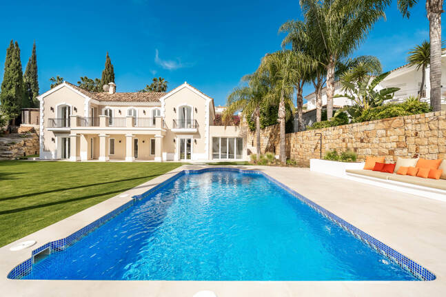 Villa till salu i Nueva Andalucia, Marbella