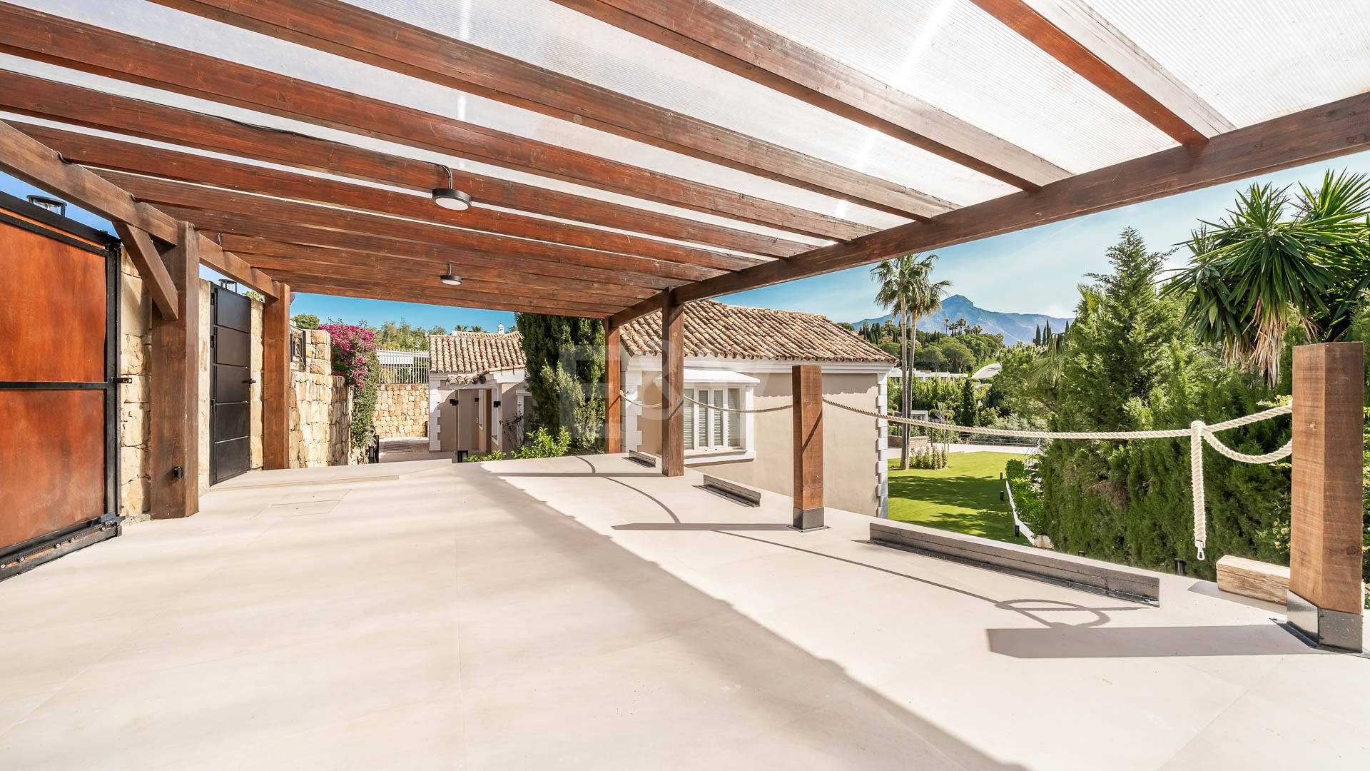 Villa till salu i Nueva Andalucia, Marbella