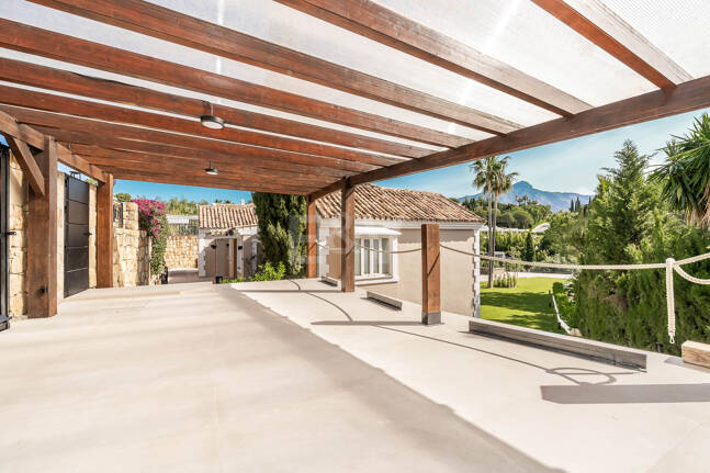 Villa till salu i Nueva Andalucia, Marbella