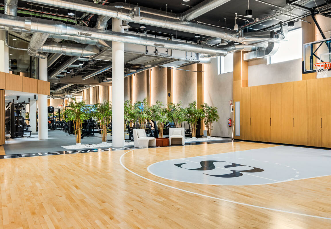 Exclusive Duplex Garden Apartment in Epic by Fendi Steps from Puente Romano Beach Resort