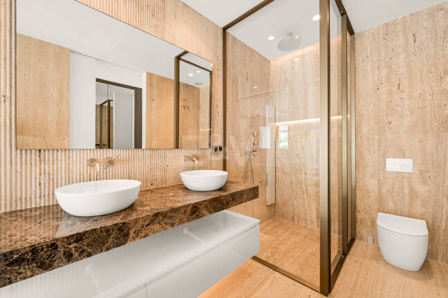 Exclusive Duplex Garden Apartment in Epic by Fendi Steps from Puente Romano Beach Resort