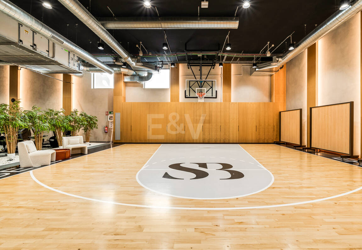 Exclusive Duplex Garden Apartment in Epic by Fendi Steps from Puente Romano Beach Resort