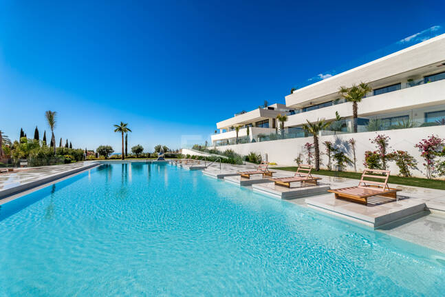 Exclusive Duplex Garden Apartment in Epic by Fendi Steps from Puente Romano Beach Resort