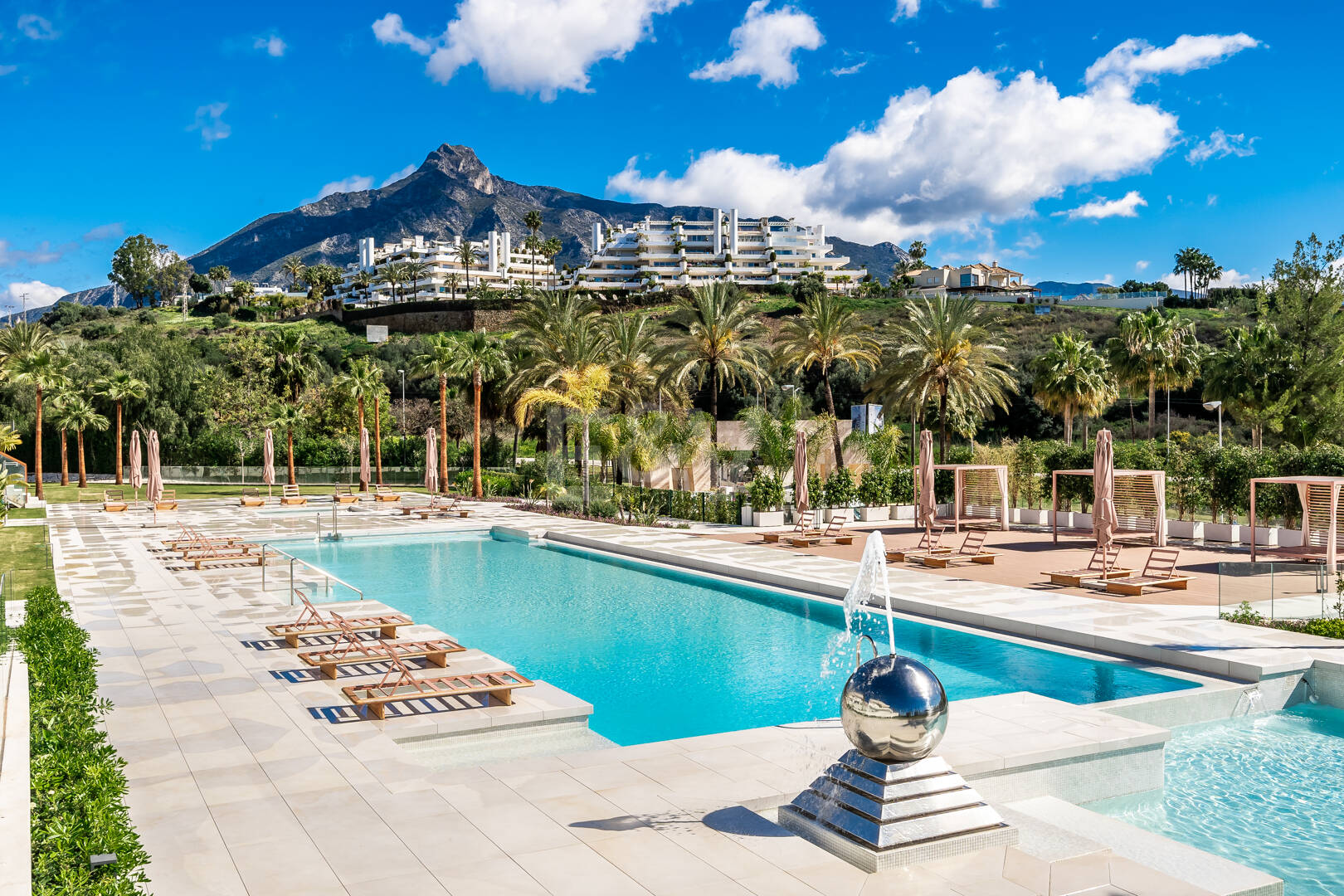 Exclusive Duplex Garden Apartment in Epic by Fendi Steps from Puente Romano Beach Resort