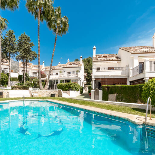 Reihenhaus Mit Meerblick Und Großem Potenzial In Nagüeles, Goldene Meile