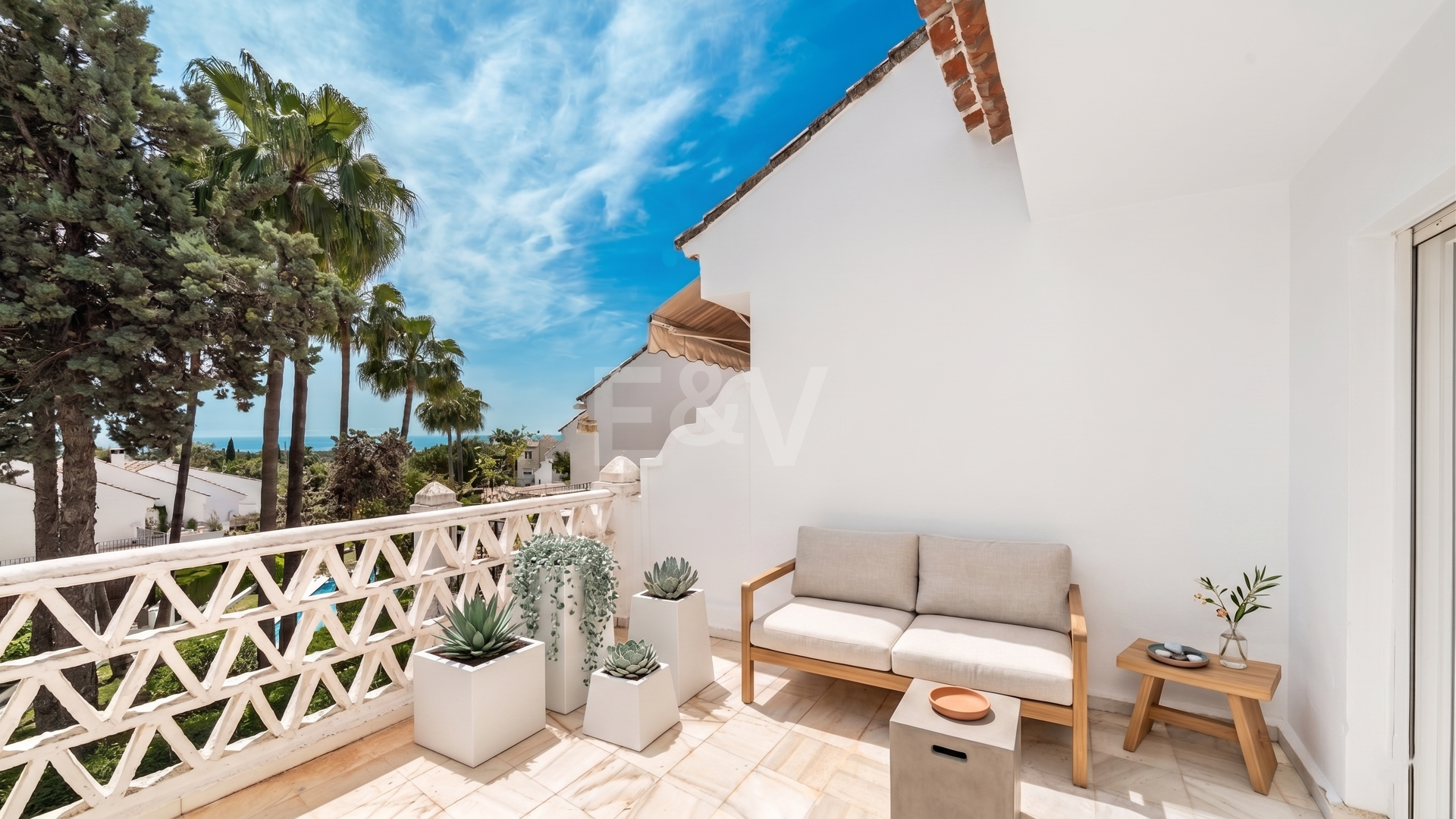 Reihenhaus Mit Meerblick Und Großem Potenzial In Nagüeles, Goldene Meile