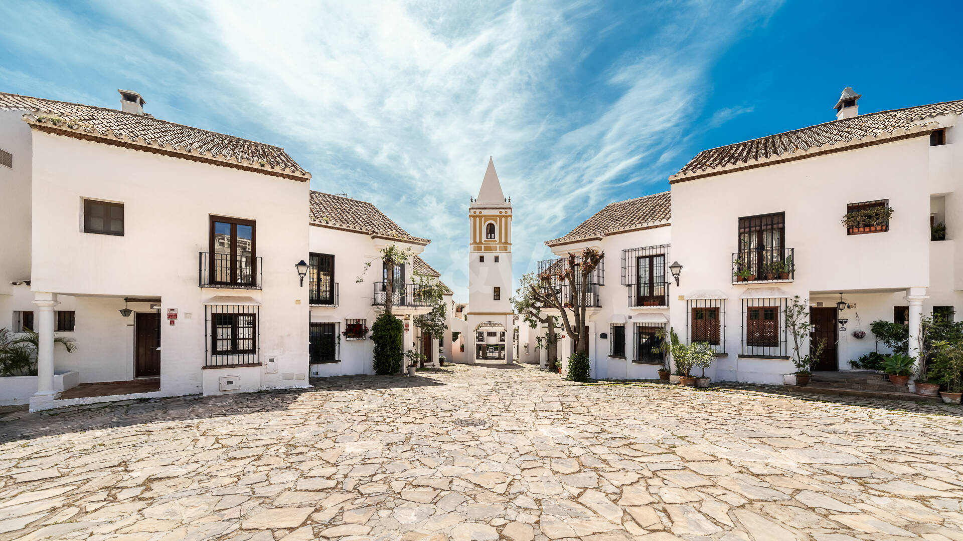 Reihenhaus Mit Meerblick Und Großem Potenzial In Nagüeles, Goldene Meile