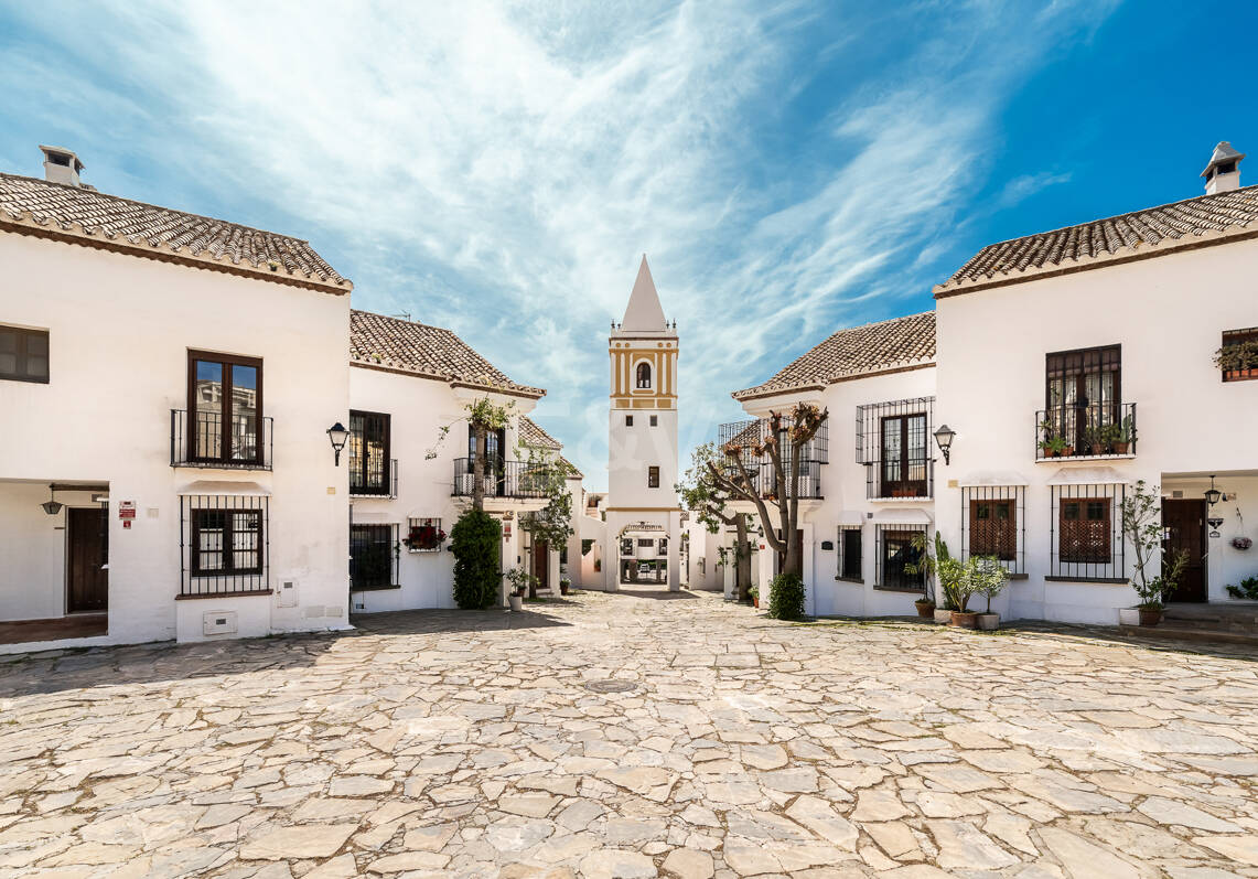 Townhouse z widokiem na morze i silny potencjał w Nagüeles, Golden Mile