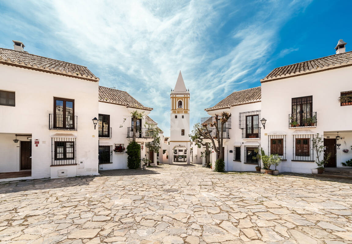 Reihenhaus Mit Meerblick Und Großem Potenzial In Nagüeles, Goldene Meile