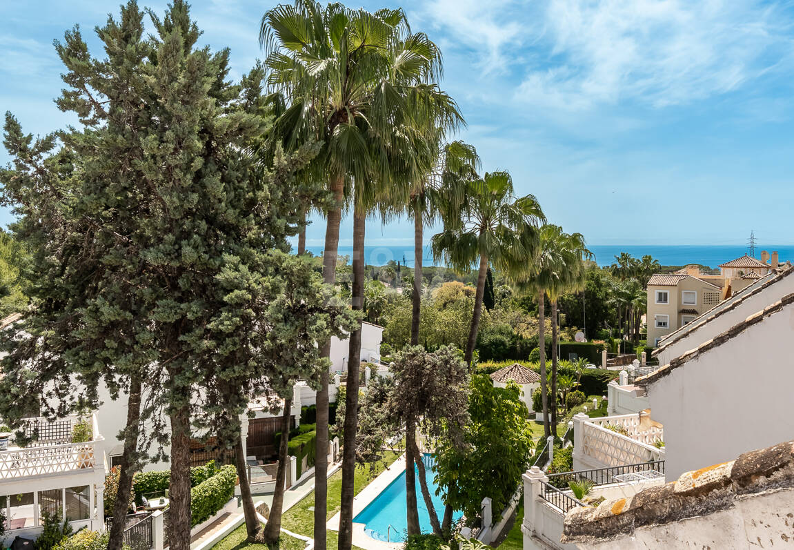 Reihenhaus Mit Meerblick Und Großem Potenzial In Nagüeles, Goldene Meile