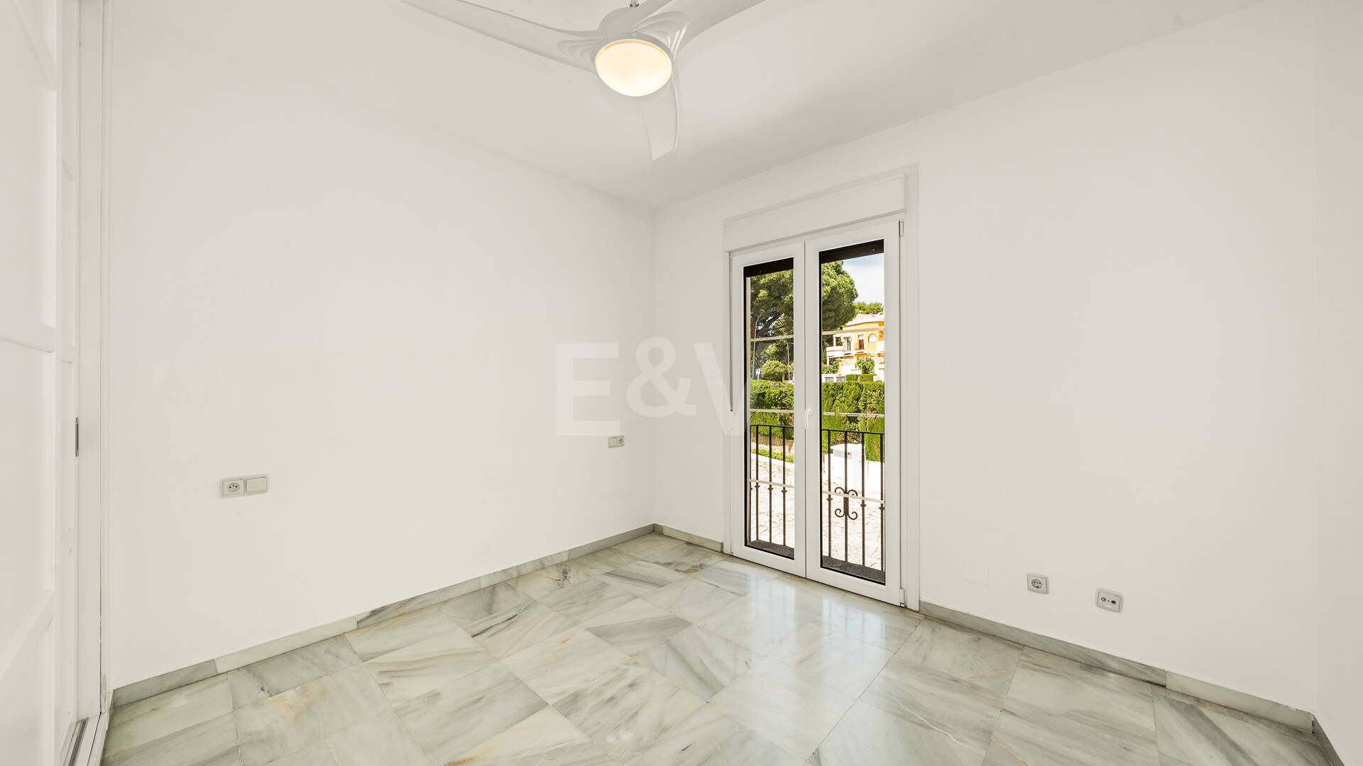 Reihenhaus Mit Meerblick Und Großem Potenzial In Nagüeles, Goldene Meile