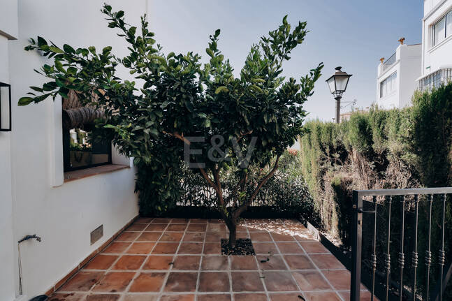 Stilvolles Haus mit traumhaftem Meerblick in Marbella Hill Club