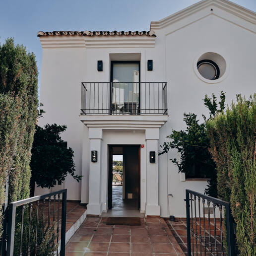 Stilvolles Haus mit traumhaftem Meerblick in Marbella Hill Club