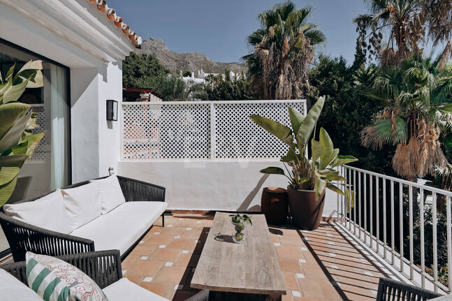 Stilvolles Haus mit traumhaftem Meerblick in Marbella Hill Club