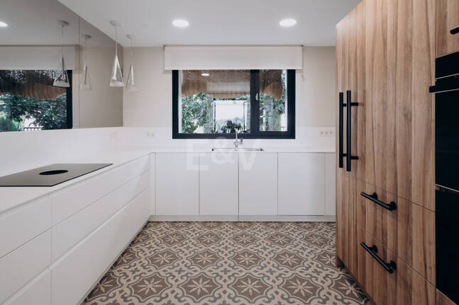 Stilvolles Haus mit traumhaftem Meerblick in Marbella Hill Club