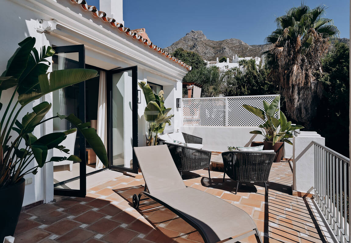 Stilvolles Haus mit traumhaftem Meerblick in Marbella Hill Club