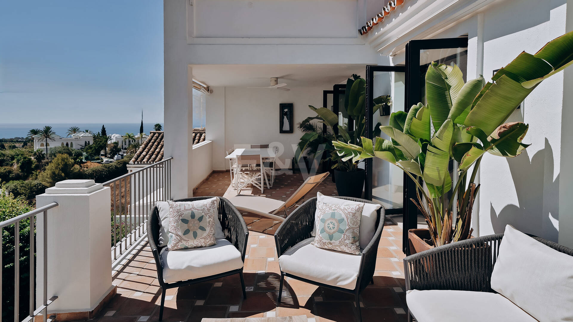 Stilvolles Haus mit traumhaftem Meerblick in Marbella Hill Club