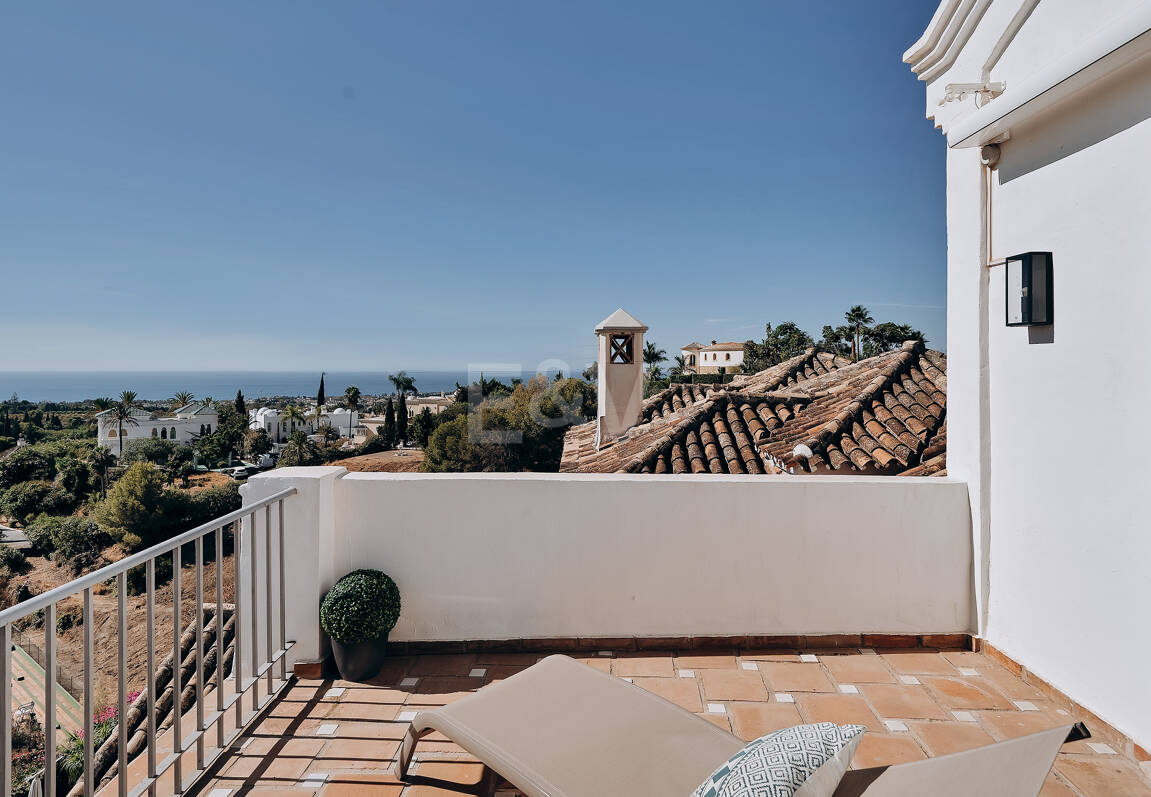Stilvolles Haus mit traumhaftem Meerblick in Marbella Hill Club