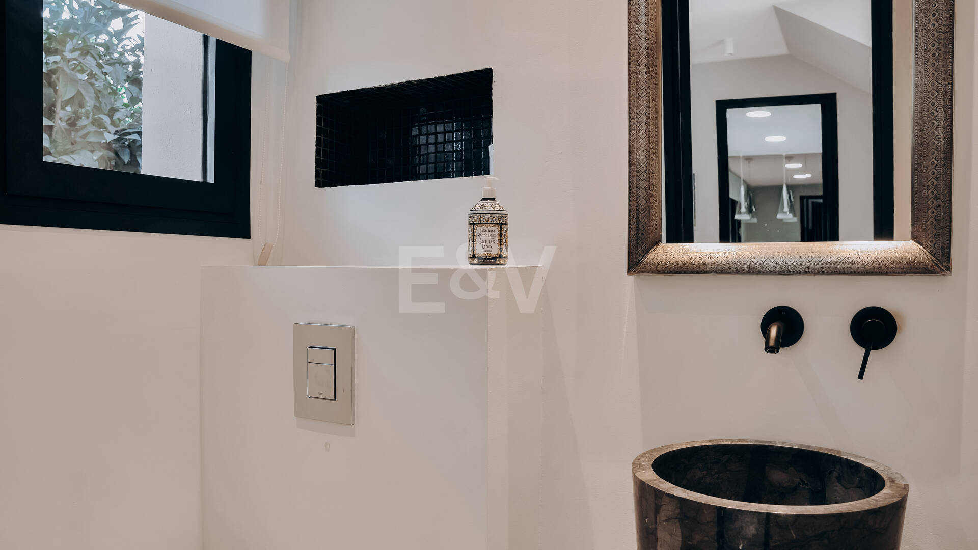 Stilvolles Haus mit traumhaftem Meerblick in Marbella Hill Club