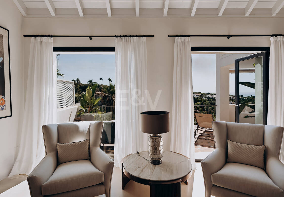 Stilvolles Haus mit traumhaftem Meerblick in Marbella Hill Club