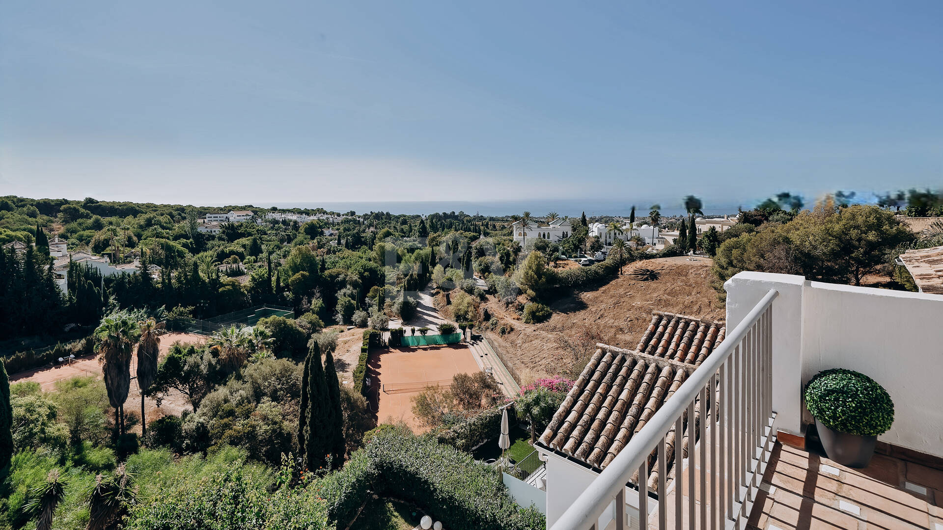 Stilvolles Haus mit traumhaftem Meerblick in Marbella Hill Club