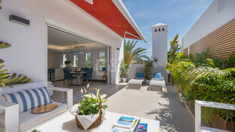 Exclusive Beachfront Penthouse in Las Cañas Beach, Marbella Golden Mile