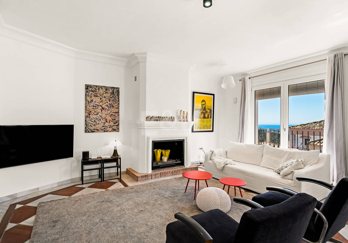 Encantadora casa adosada de 3 dormitorios con vistas panorámicas al mar en La Heredia