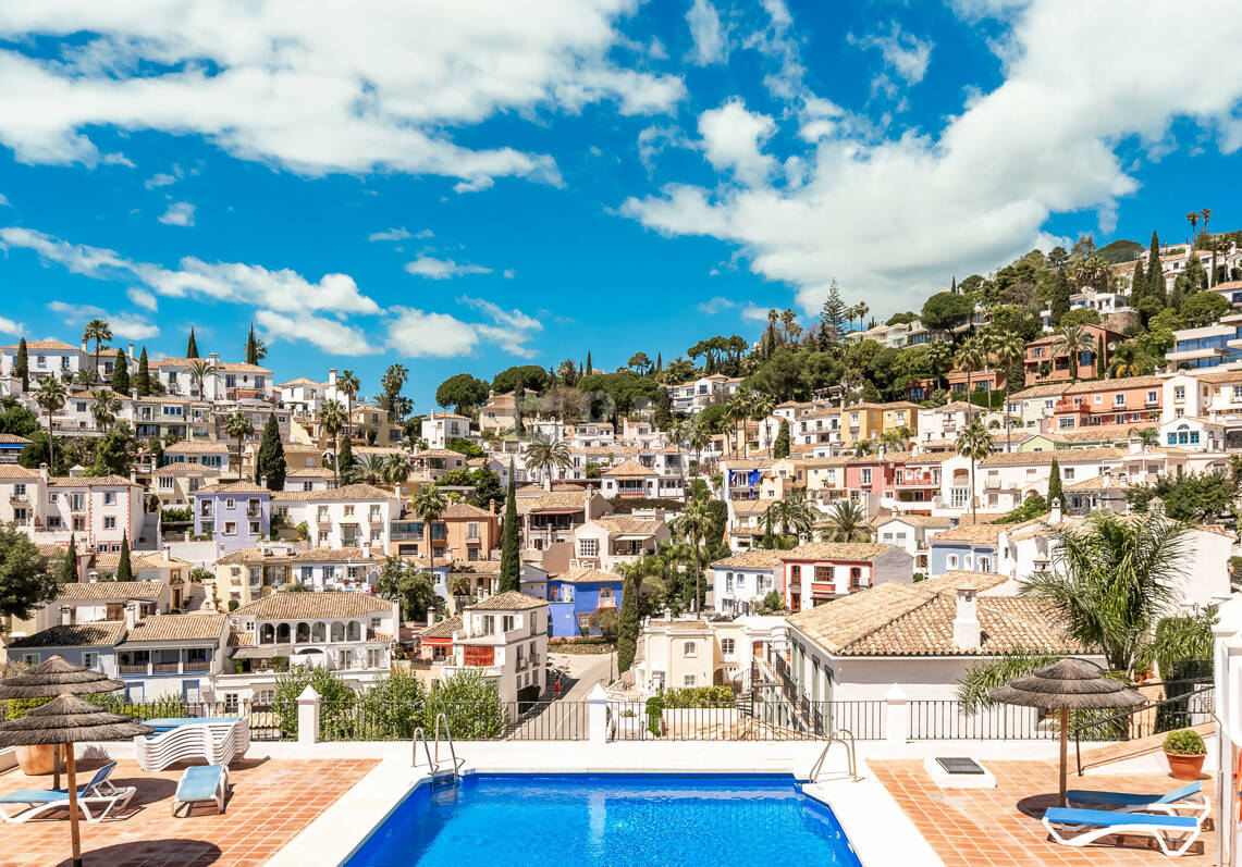 Encantadora casa adosada de 3 dormitorios con vistas panorámicas al mar en La Heredia