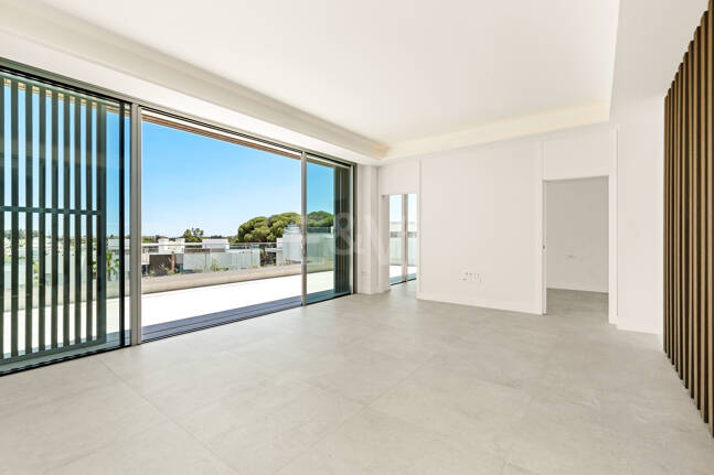 Luxury 4-Bedroom Duplex Penthouse with Private Rooftop Pool Fronting Santa Clara Golf