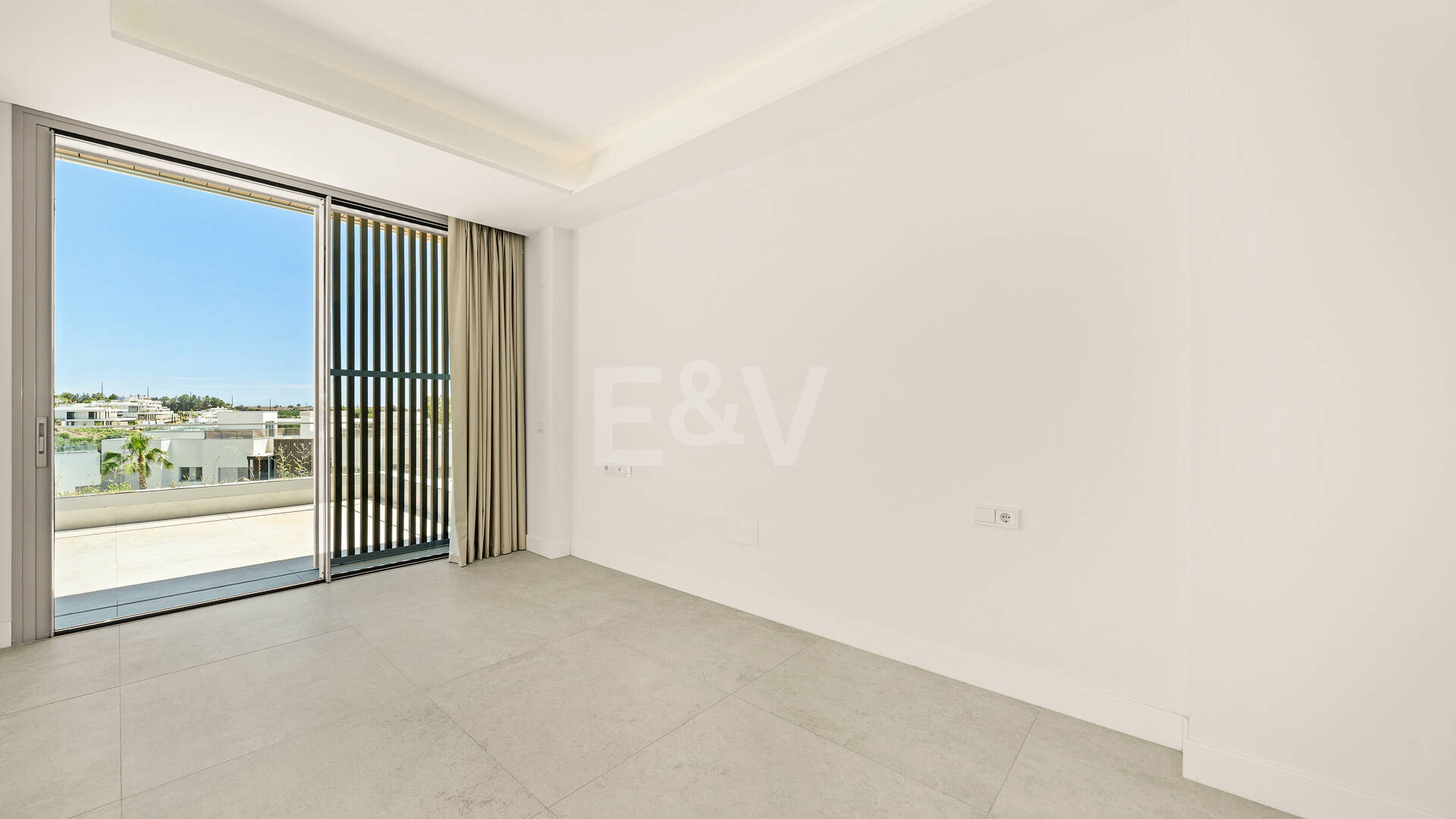 Luxury 4-Bedroom Duplex Penthouse with Private Rooftop Pool Fronting Santa Clara Golf