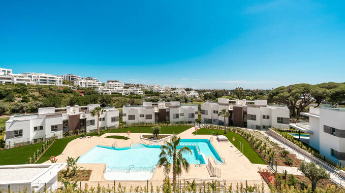 Luxuriöses Duplex-Penthouse mit 4 Schlafzimmern und privatem Dachpool direkt am Santa Clara Golf