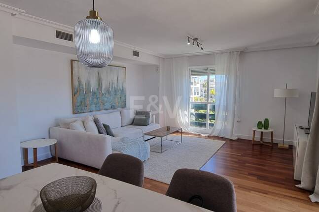 Appartement Terrasse à louer en Marbella Golden Mile, Marbella (Toutes les zones)