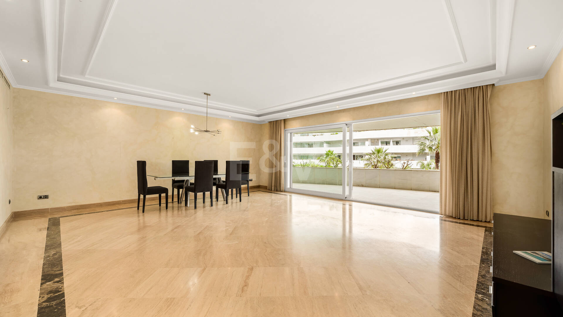 Strandnahes Apartment in exklusiver geschlossener Wohnanlage
