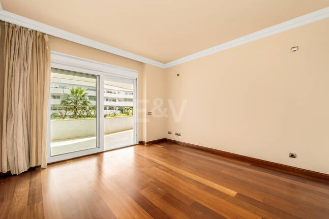 Strandnahes Apartment in exklusiver geschlossener Wohnanlage