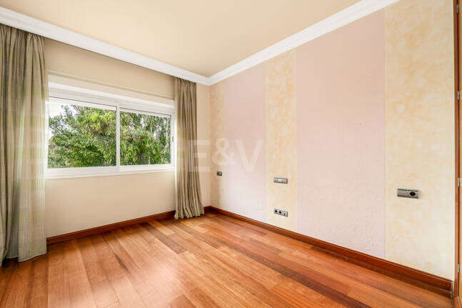 Strandnahes Apartment in exklusiver geschlossener Wohnanlage