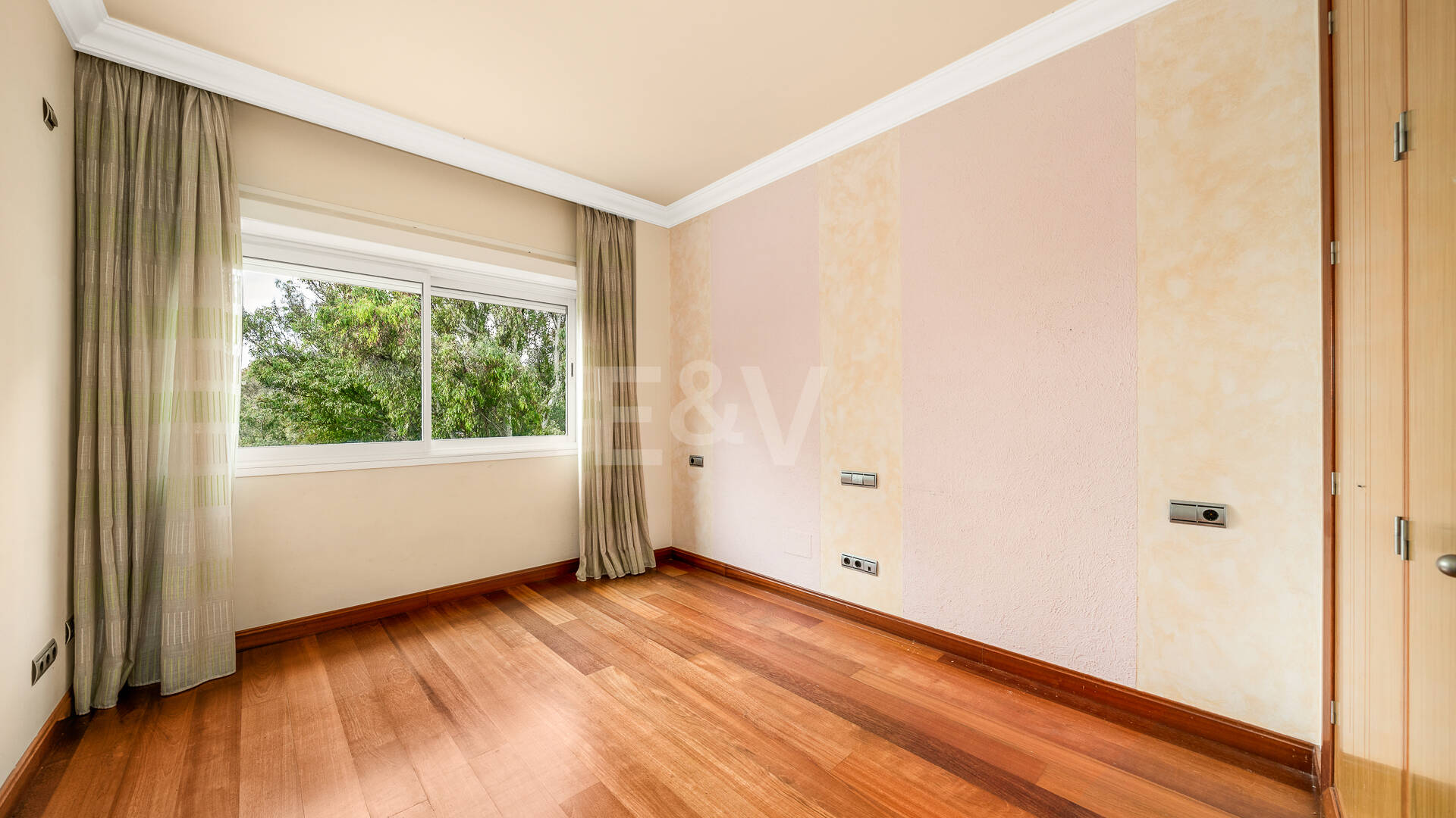Strandnahes Apartment in exklusiver geschlossener Wohnanlage
