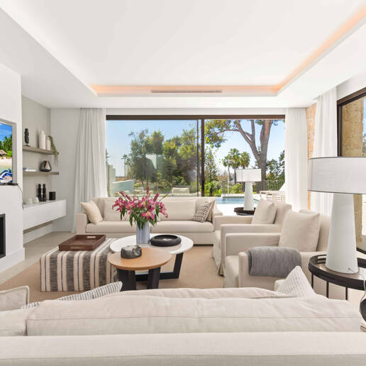 Impressive New Villa with Rooftop Retreat and Private Pool Near the City Centre