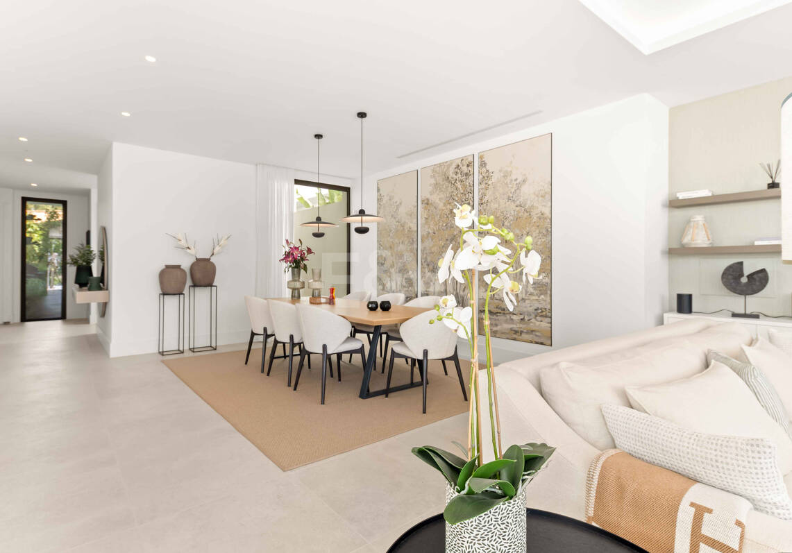 Impressionnant nouvelle villa avec retreat de toit et piscine privée près du centre-ville