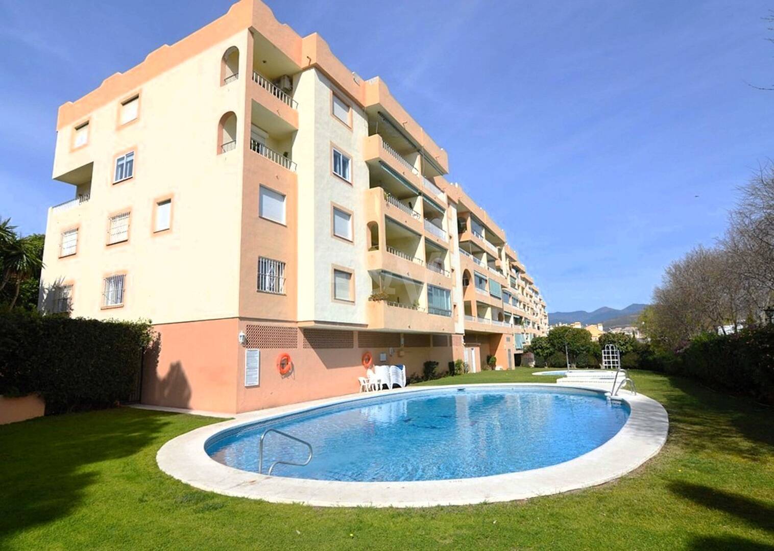 Gemütliche 3-Zimmer-Wohnung in Nueva Andalucía. Verfügbar zur mittel- bis langfristigen Miete ab Juli 2026 – Toplage nahe Puerto Banús und Marbella