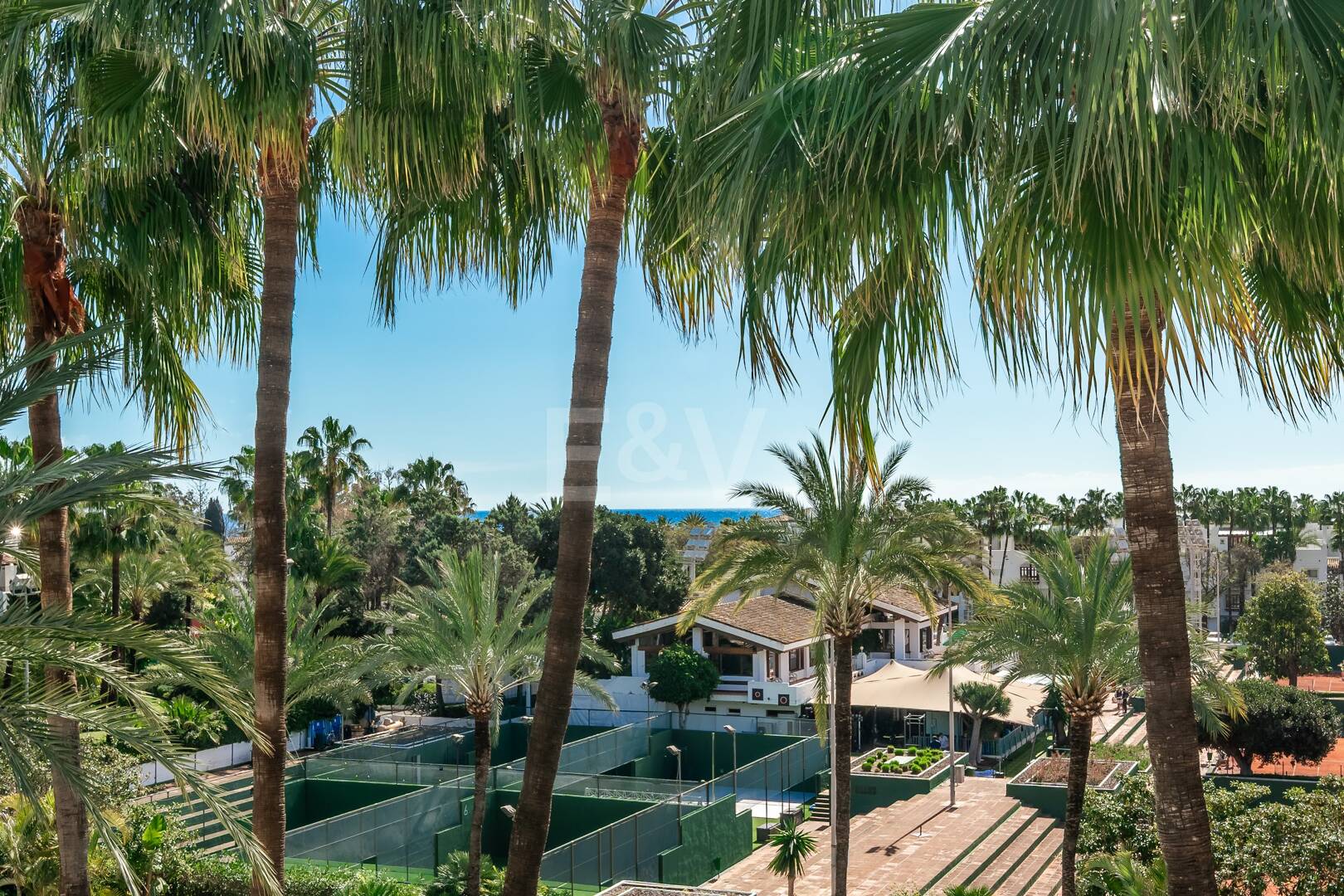 Tvåvånings takvåning till salu i Beach Side Golden Mile, Marbella Golden Mile