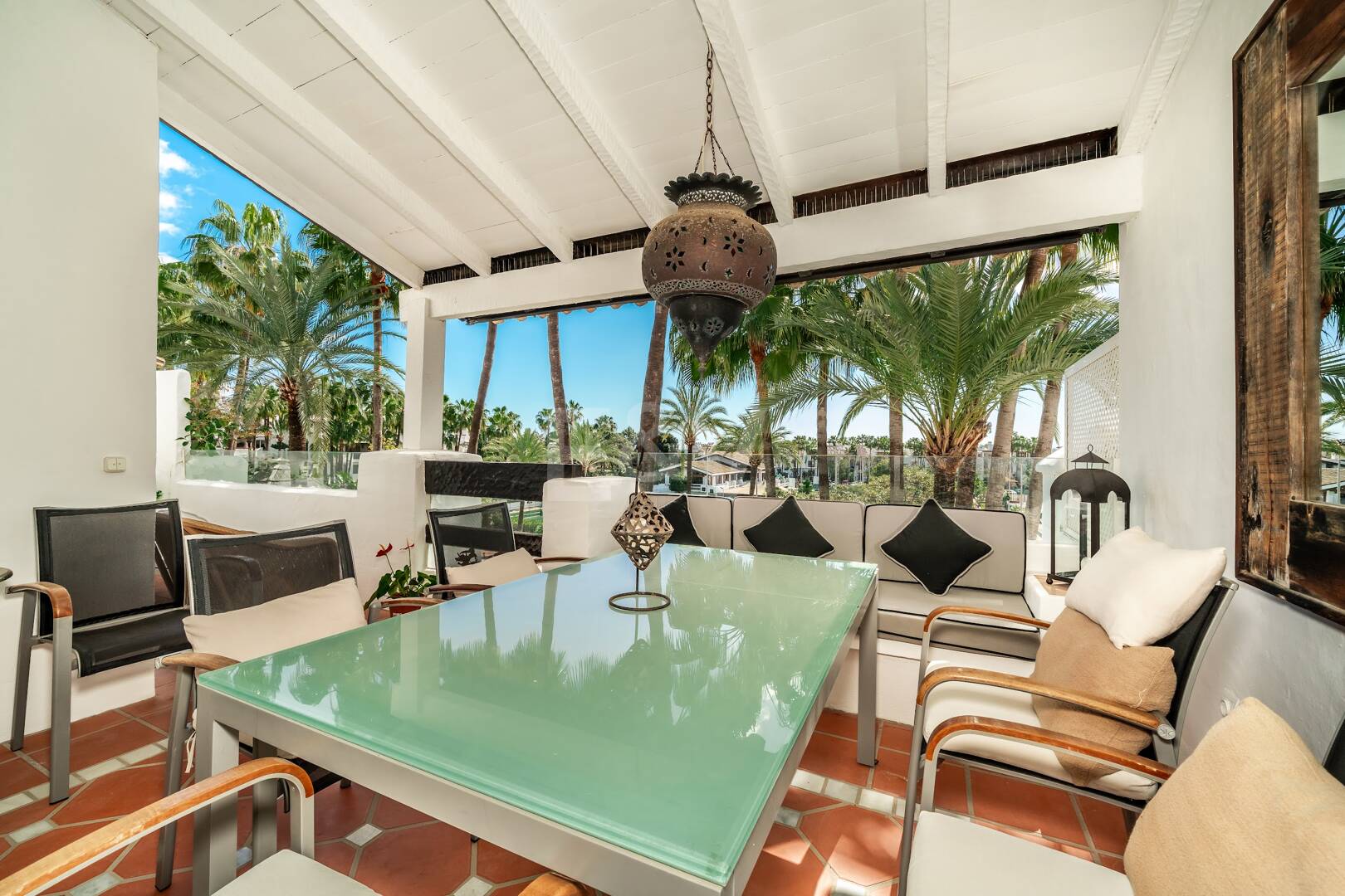 Tvåvånings takvåning till salu i Beach Side Golden Mile, Marbella Golden Mile